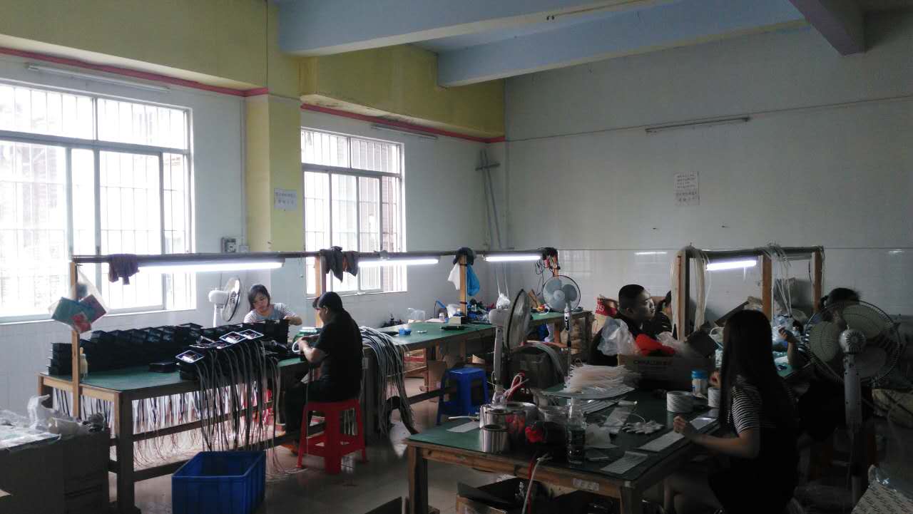 李佳老板的生產(chǎn)現(xiàn)場(chǎng)